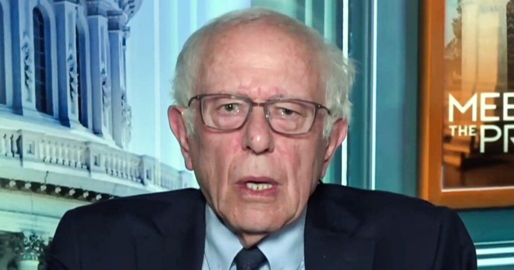 Senator Bernie Sanders verteidigt die „Kampf gegen Oligarchie“ aus der demokratischen Kritik, sagt, die Amerikaner seien nicht „dumm“ nicht „dumm“. Senator Bernie Sanders verteidigt die "Kampf gegen Oligarchie" aus der demokratischen Kritik, sagt, die Amerikaner seien nicht "dumm" nicht "dumm".