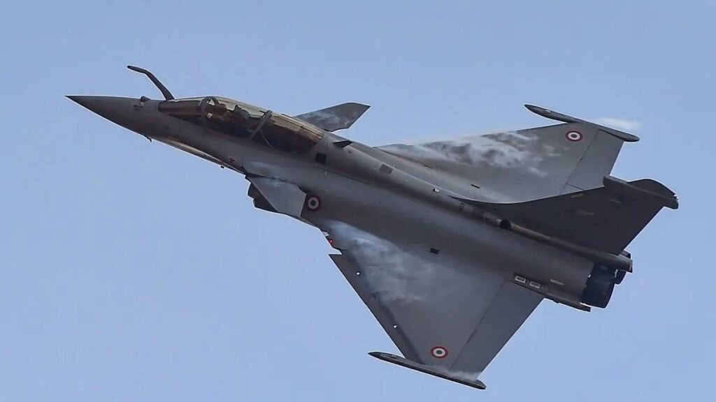 Die indische Luftwaffe führt ‚Training Aakraman‘ in der Nähe von Loc durch eskalierende Indo-Pak-Spannungen nach dem Pahalgam-Angriff Die indische Luftwaffe führt 'Training Aakraman' in der Nähe von Loc durch eskalierende Indo-Pak-Spannungen nach dem Pahalgam-Angriff