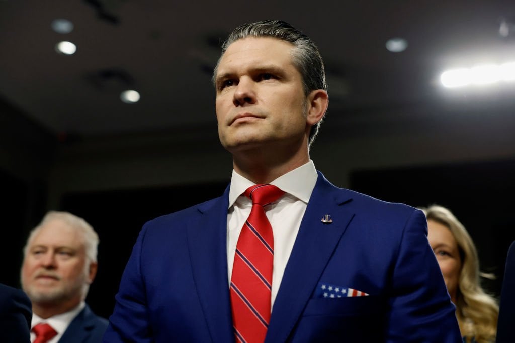 Fox News Host nennt Hegseth 'ehemalige Sekretärin' in sein Gesicht inmitten des letzten Signallecks