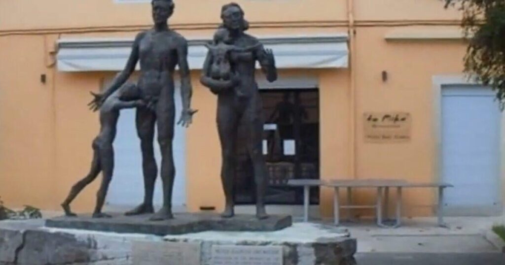 Corfu: Unbekannt hat eine Gedenkplatte für den Holocaust zerstört.