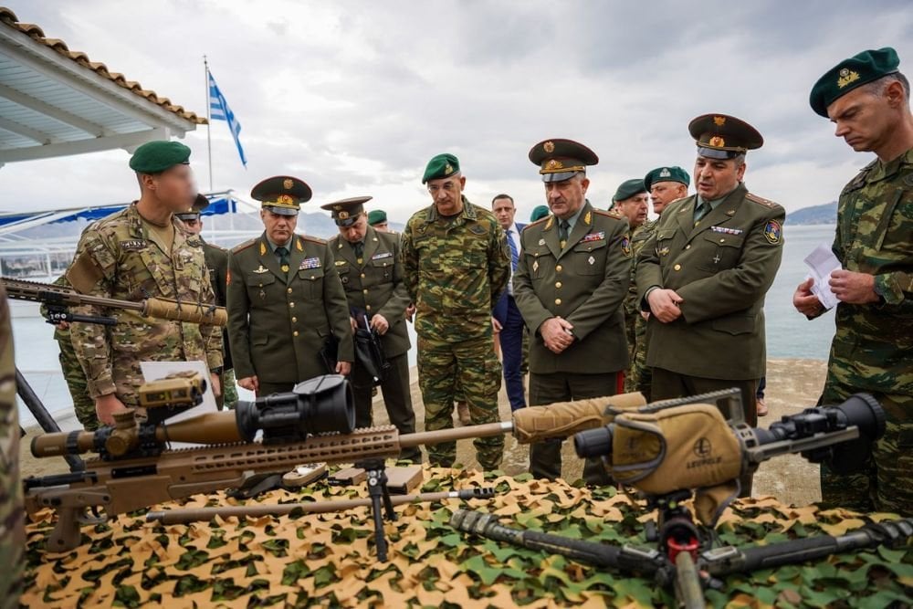 Unterschriften sind auf freie Gründungsgewehre TRG M10 - Trojanisches Pferd gefallen