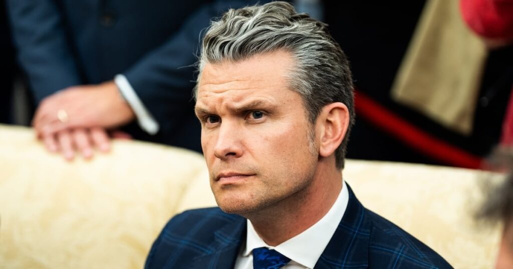 Die Schlammschläuche von Ex-Hegseth Aides steigen mit Kokainansprüchen zusammen
