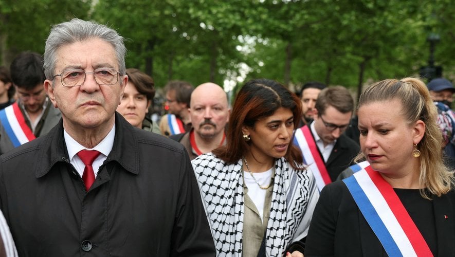 VIDEO. "Hab keine Angst ..." Jean-Luc Melenchon knackt und bricht in Tränen in den Armen einer Frau während einer Versammlung gegen die Islamophobie zusammen