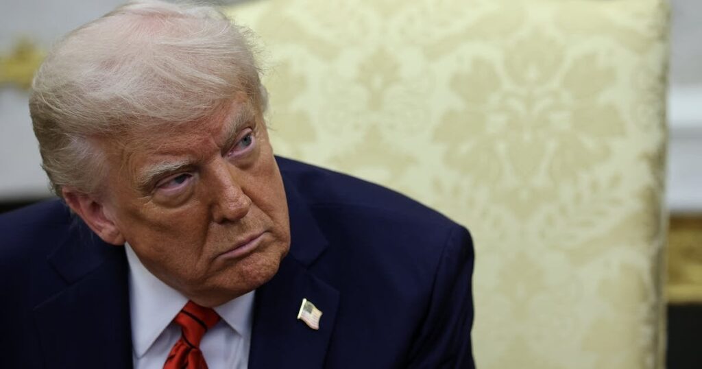 Trump findet ein anderes Land, das seine Massenabschiebungen akzeptiert: Inmitten der Wut über Trumps Deportationen an El Salvador deportierte die Verwaltung gerade jemanden nach Ruanda. Und nein, er ist nicht von dort.