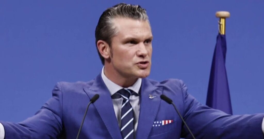 Senator Mark Kelly sprengt Pete Hegseth: „Amerikaner sind aufgrund seiner Misswirtschaft weniger sicher“ Senator Mark Kelly sprengt Pete Hegseth: "Amerikaner sind aufgrund seiner Misswirtschaft weniger sicher"