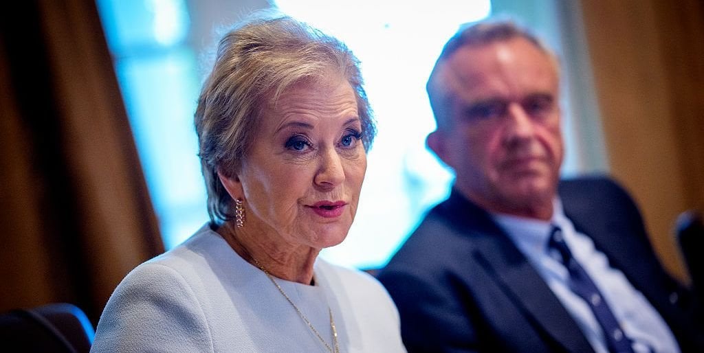In der Eskalation von Trumps Krieg mit Harvard kommt die Bildungssekretärin Linda McMahon als schlicht dumm aus