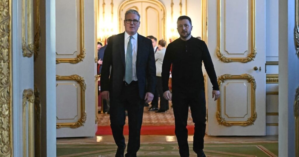 Großbritannien schlägt Russland mit neuen Sanktionen, wenn Friedensgespräche stehen