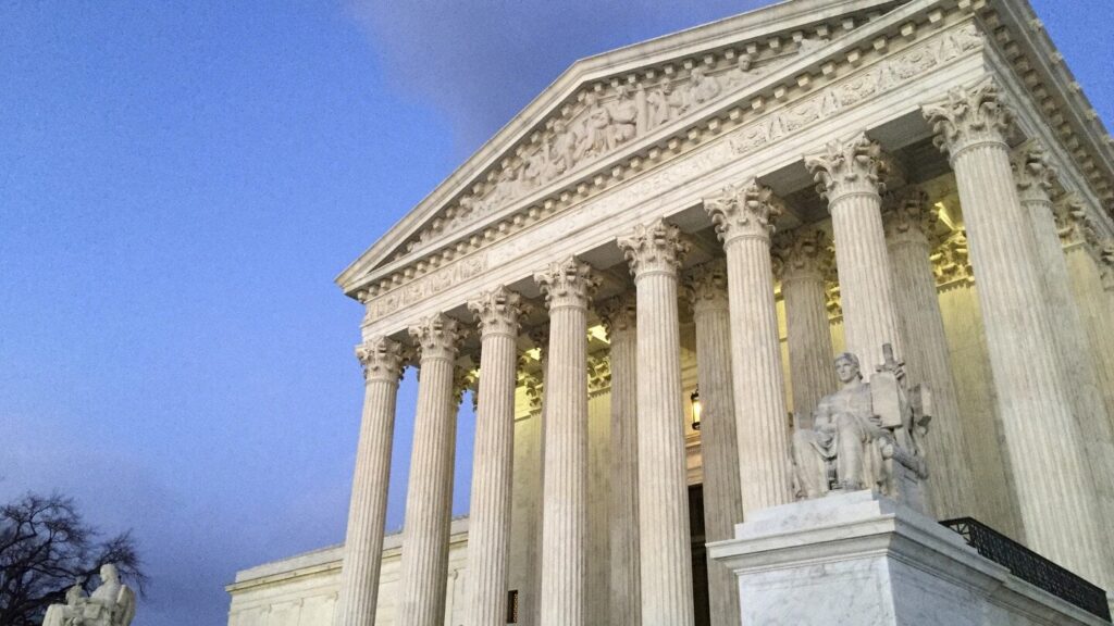 Diskussionsthread: Der Oberste Gerichtshof der USA hört mündliche Argumente darüber, ob landesweite Erträge von unteren Gerichten in der Rechtssache der Anordnung der Exekutive zuzulassen, um die Staatsbürgerschaft zu beenden Diskussionsthread: Der Oberste Gerichtshof der USA hört mündliche Argumente darüber, ob landesweite Erträge von unteren Gerichten in der Rechtssache der Anordnung der Exekutive zuzulassen, um die Staatsbürgerschaft zu beenden