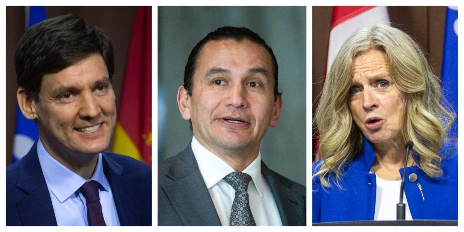NDP muss im Westen eine orangefarbene Welle bauen – die Partei hat sich zu sehr darauf konzentriert, Unterstützung in Quebec zu gewinnen, wenn sie sich auf traditionelle Hochburgen in Manitoba, Saskatchewan, Alberta und British Columbia konzentrieren sollte. NDP muss im Westen eine orangefarbene Welle bauen - die Partei hat sich zu sehr darauf konzentriert, Unterstützung in Quebec zu gewinnen, wenn sie sich auf traditionelle Hochburgen in Manitoba, Saskatchewan, Alberta und British Columbia konzentrieren sollte.