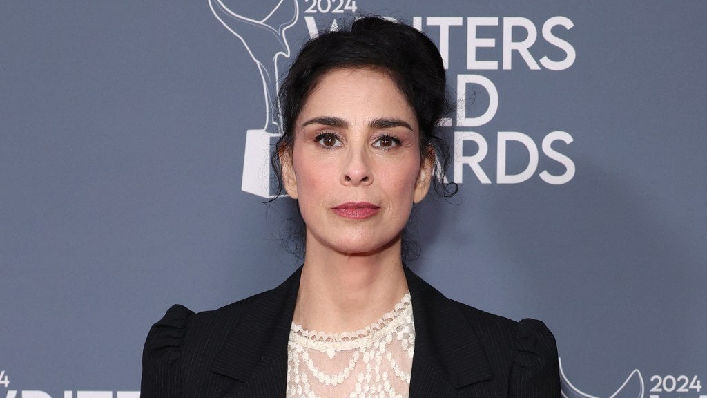 Sarah Silverman fühlt „f - unwissend“ für die Verwendung von Schrägen, Blackface in der vergangenen Komödie