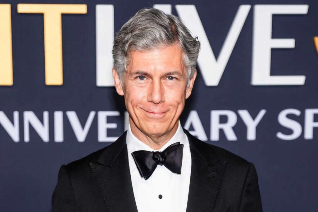 Chris Parnell weiß immer noch nicht, warum er bei SNL gefeuert und umgebaut wurde: "Es war ein großer Schock."