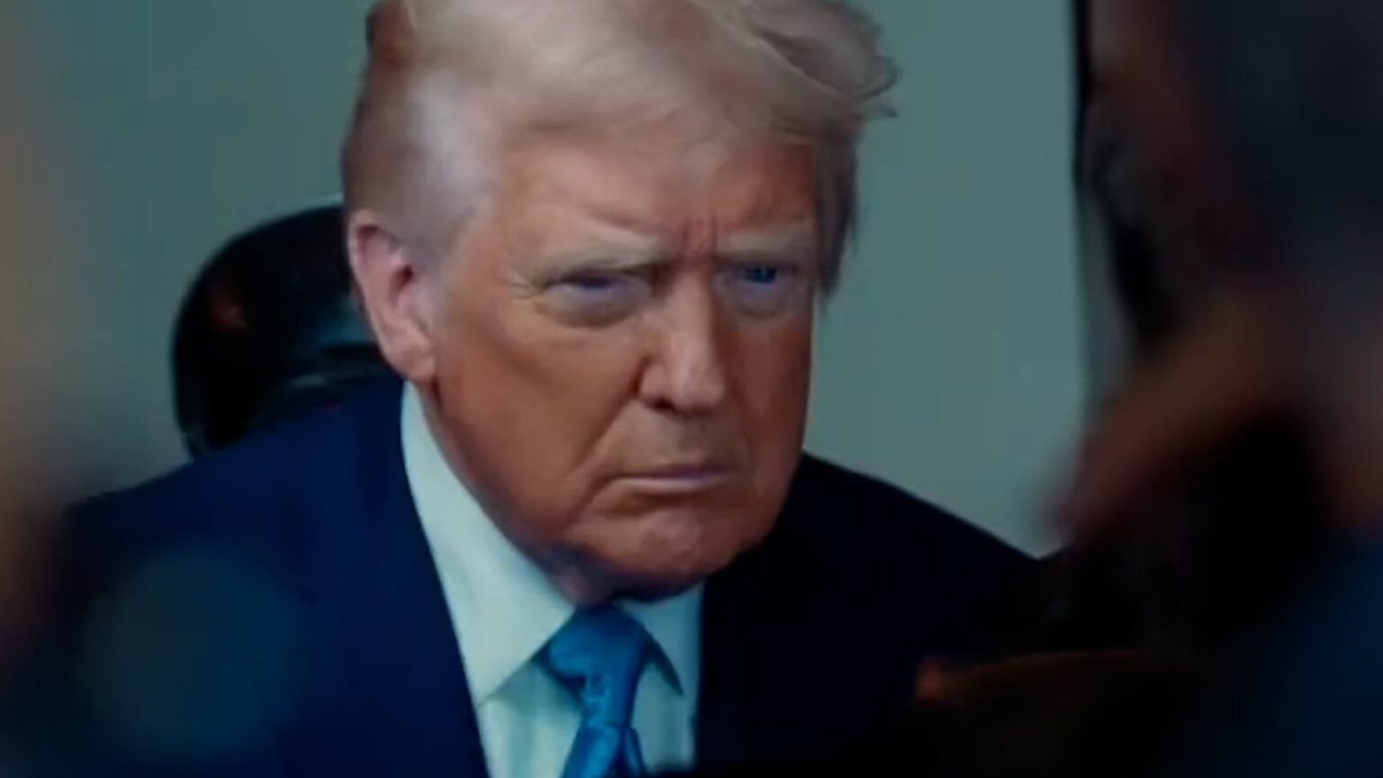 Ist Trump im geistigen Niedergang? Er klingt weitaus schlechter als Biden jemals.