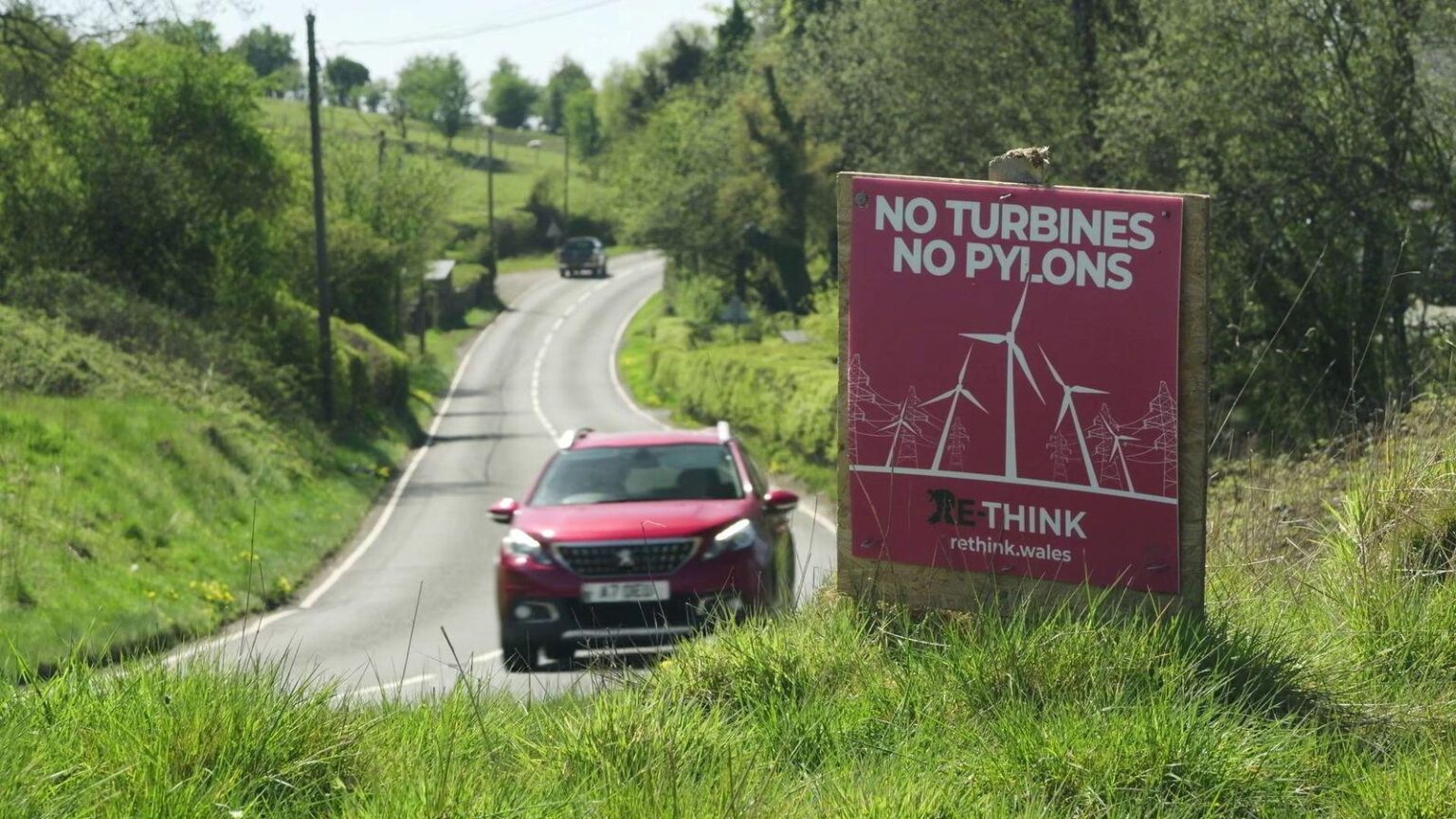Die Gemeinden, die gegen die Infrastruktur der umweltfreundlichen Energie in Devon und Wales kämpfen