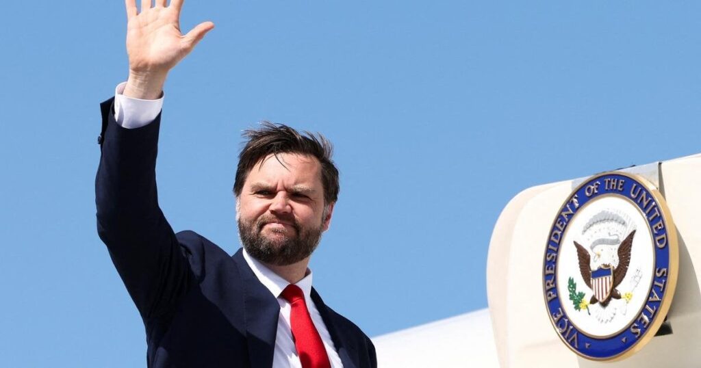 AfD „Extremist“: Der amerikanische Vizepräsident beschuldigt Deutschland, die Berliner Mauer „wieder aufgebaut“ zu haben AfD "Extremist": Der amerikanische Vizepräsident beschuldigt Deutschland, die Berliner Mauer "wieder aufgebaut" zu haben