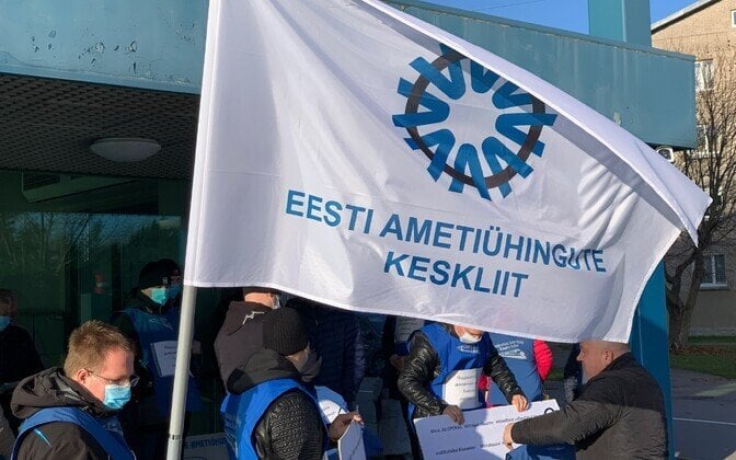 Gewerkschaften: Der Wirtschaftsminister bremst den Abschluss von Kollektivvereinbarungen