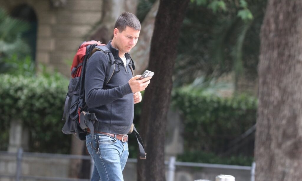 Fehlgeschlagene Partei von Ivan Pernar, wischt aus dem Register heraus