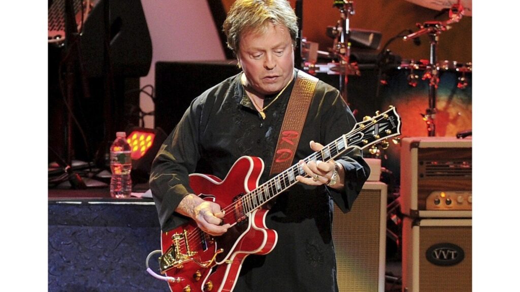Rick Derringer, der einen Treffer mit 'Hang on Sloopy' hatte und 'Weird Al' produzierte, stirbt bei 77