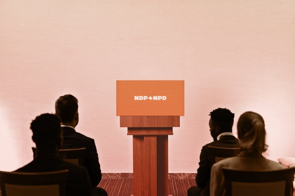 NDP -Insider versuchen, das Führungsrennen für einen Establishment -Kandidaten zu beheben