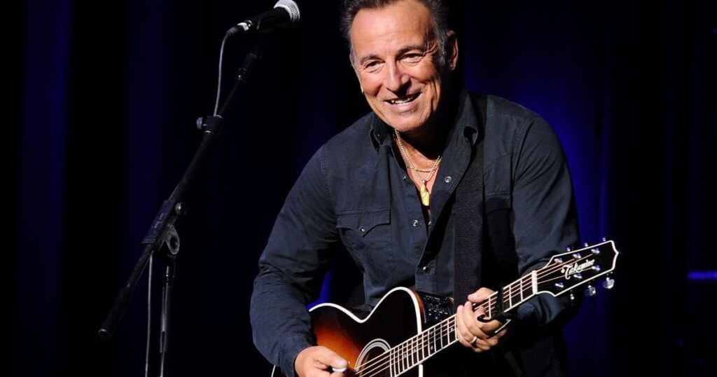 Bruce Springsteen treibt Donald Trump Fehde mit Live-EP mit Anti-Präsident-Reden