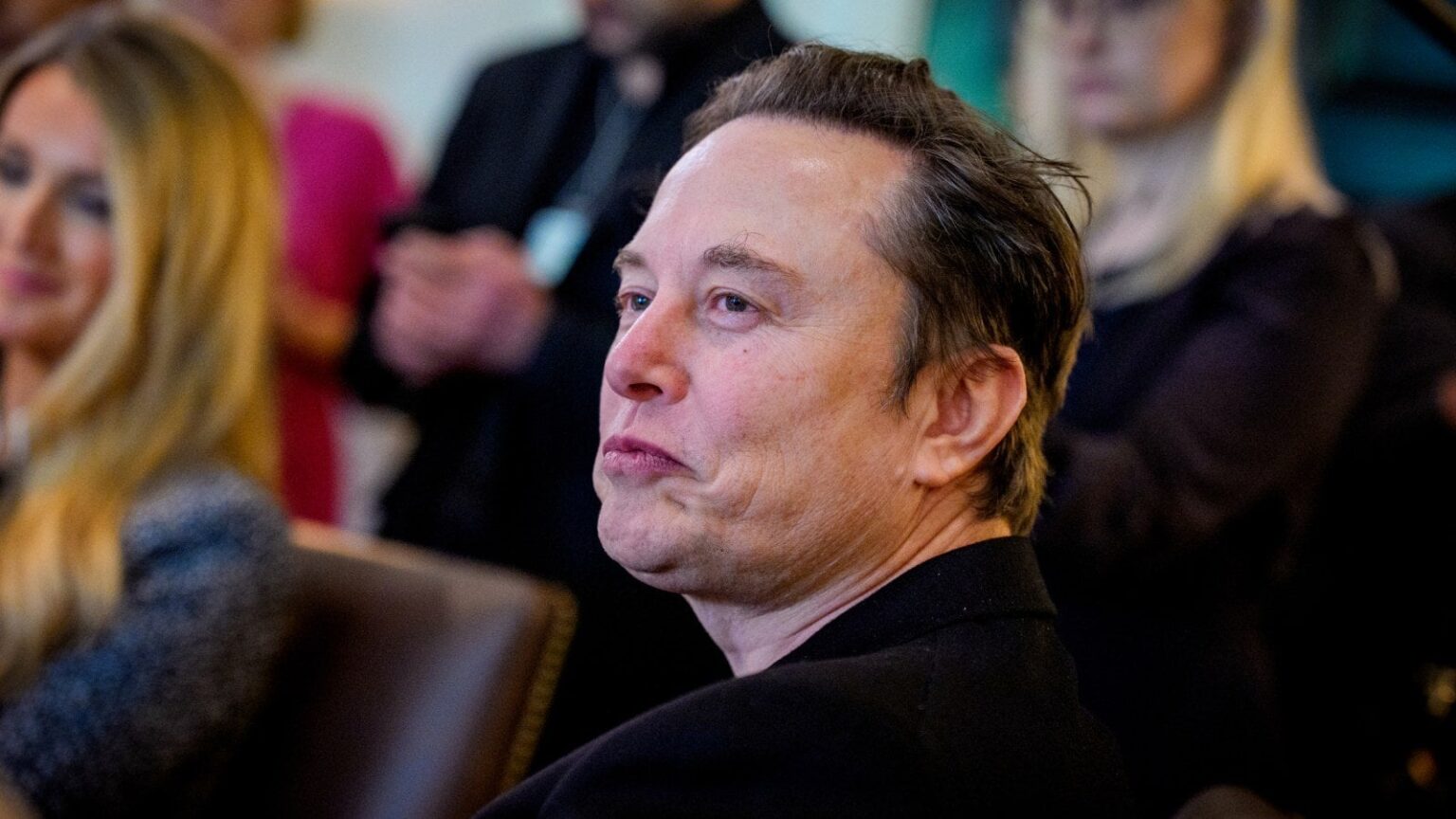 Elon Musk: Es ist "empörend" zu behaupten, dass ich ein Nazi bin "