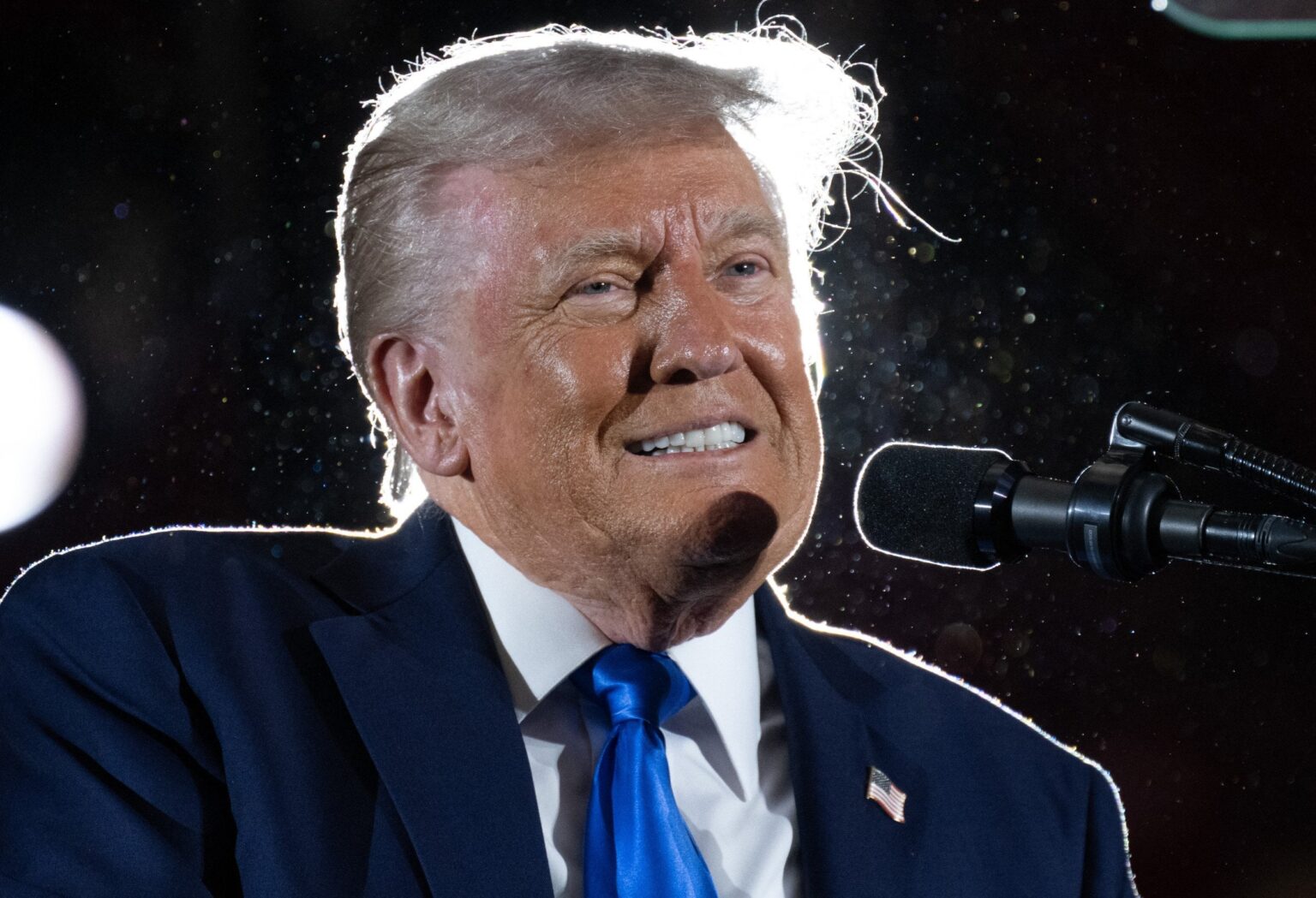 Donald Trump fordert Demokraten auf, wegen Amtsenthebungsbewegungen zu entfernen