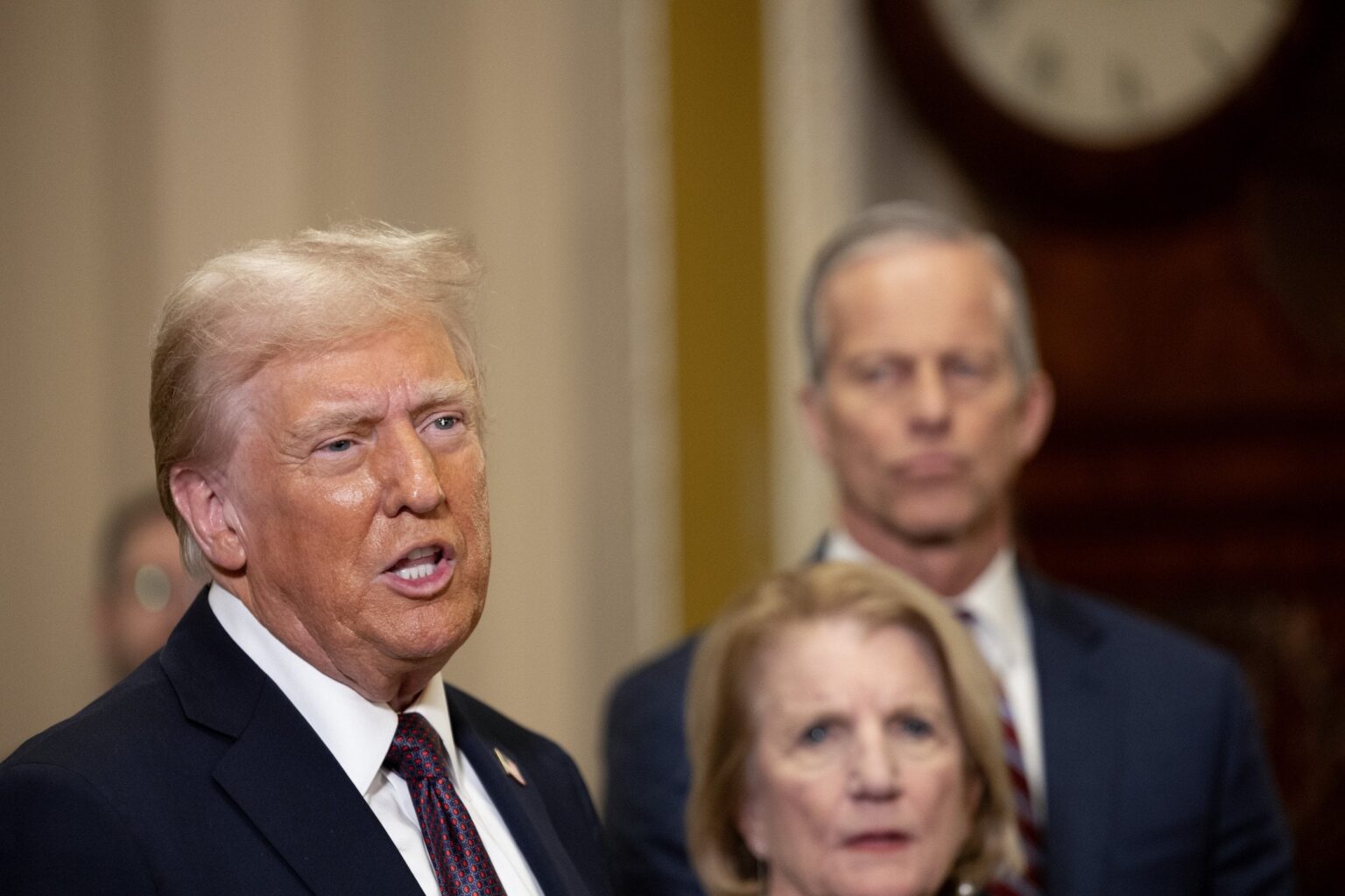 Republikanische Senatoren klingen Alarm auf Trumps 'großer, schöner' Gesetzentwurf.