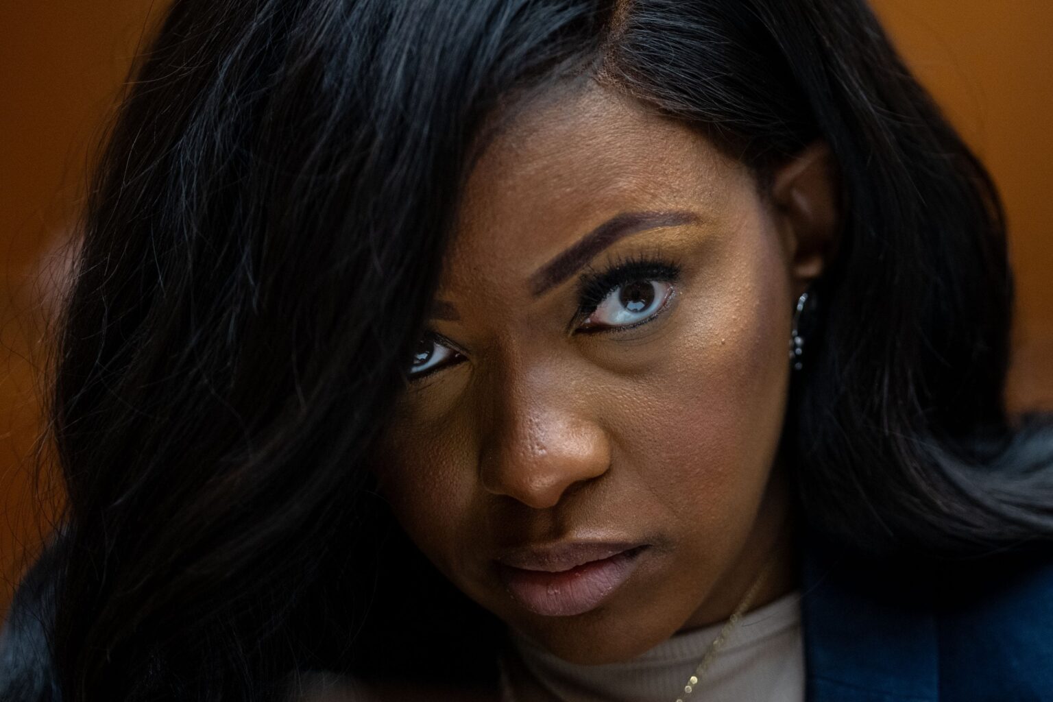 Jasmine Crockett lacht, nachdem der GOP -Gesetzgeber gefragt hat, ob Migranten berechtigt sind, ein ordnungsgemäßes Verfahren zu erstellen: "Ich möchte die Verfassung einreichen"