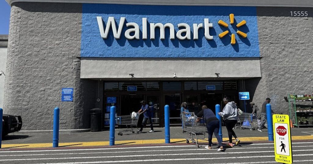 Maga Senator droht Walmart, auf Trumps Zölle zu reagieren