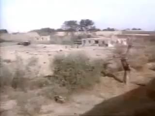 British Special Forces (SAS oder SBS) engagieren Taliban Forces (2001, Kommentar aus der Quelle)
