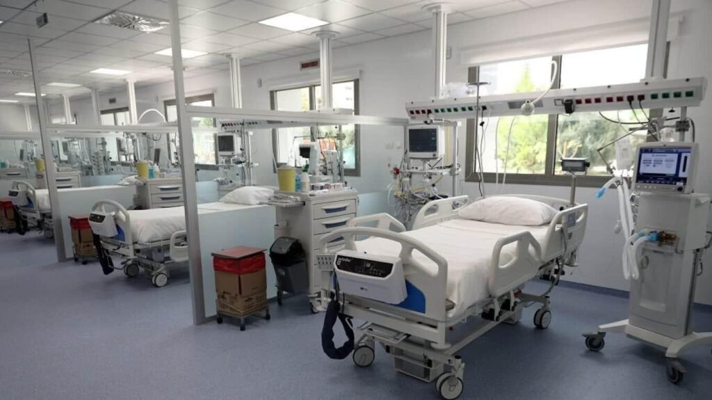 Agrinio: Strafverfolgung wegen 40 Todesfällen auf der Intensivstation des Krankenhauses während Koronovio Agrinio: Strafverfolgung wegen 40 Todesfällen auf der Intensivstation des Krankenhauses während Koronovio