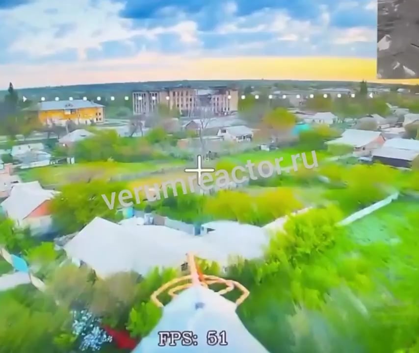 UA MRAP wird von einer russischen FPV -Drohne getroffen