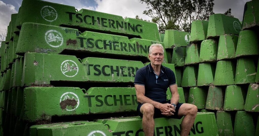 Direktor [Søren Tscherning i nedrivningsselskabet Tscherning] Liefern Sie alle Teslaer des Unternehmens zurück: „Meine Persönlichkeit steht nicht zum Verkauf.“
