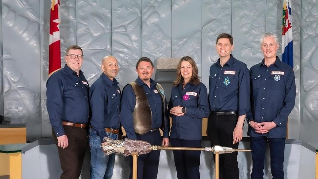 Premiers Rallye hinter Hudson Bay Korridor, als Ottawa Druck ausgesetzt ist, um den dritten Deepwater Export -Hafen zu unterstützen Premiers Rallye hinter Hudson Bay Korridor, als Ottawa Druck ausgesetzt ist, um den dritten Deepwater Export -Hafen zu unterstützen