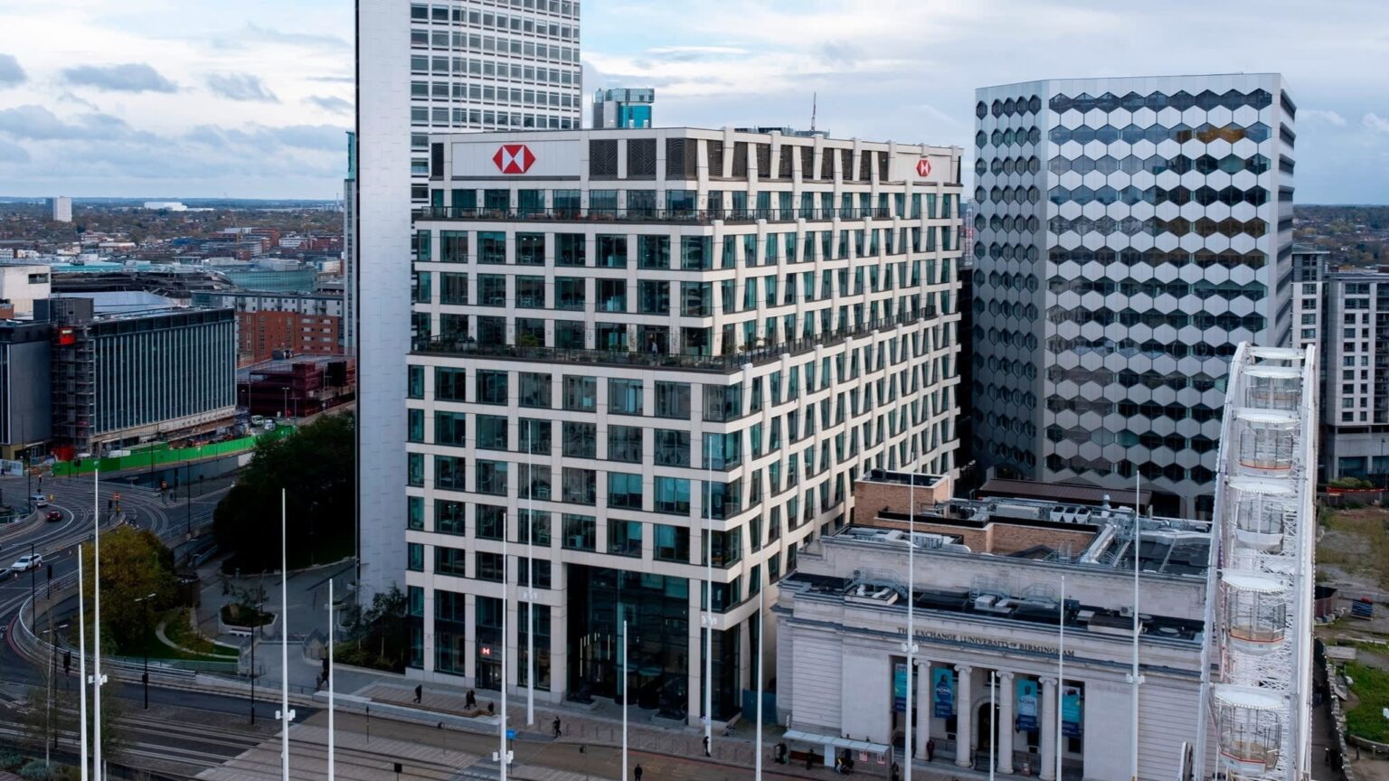 HSBC warnt vor Bonuskürzungen für Mitarbeiter, die zu viel von zu Hause aus arbeiten
