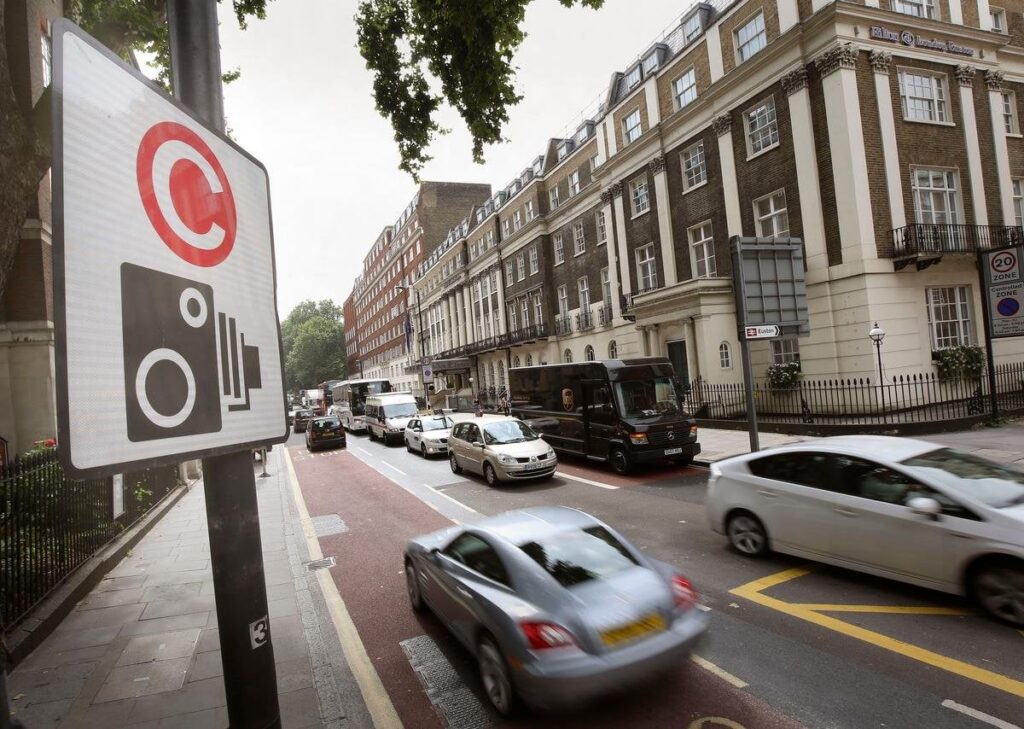Die Überlastungsgebühr steigt auf 18 GBP und steigt jedes Jahr nach den von TFL angekündigten Plänen an Die Überlastungsgebühr steigt auf 18 GBP und steigt jedes Jahr nach den von TFL angekündigten Plänen an