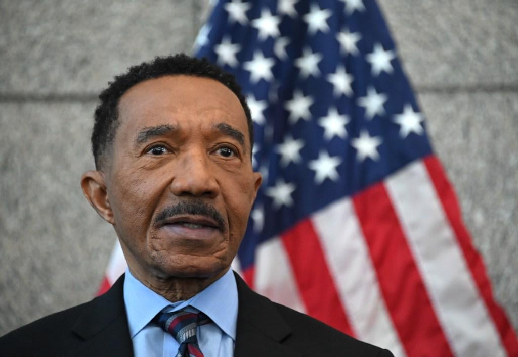 Maryland Democrat Mfume sagt Trump, Moschus sollte verhaftet werden
