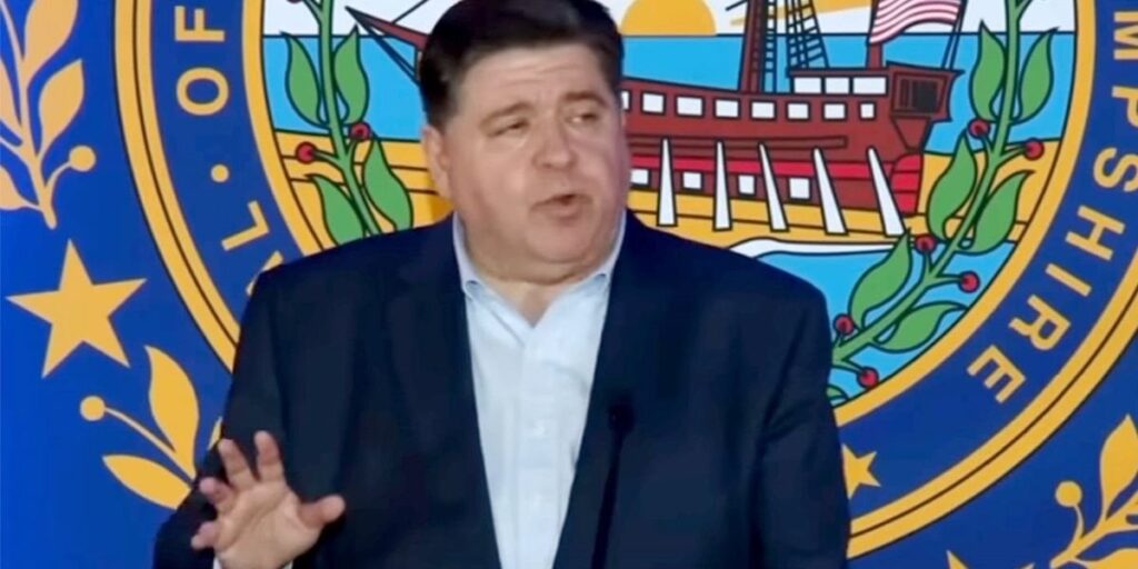 Illinois Gouverneur sagt, dass Trans-Kinder nicht die Schuld für Verluste durch „Do-nichts-Demokraten“ in feuriger Sprache verantwortlich machen. Der Demokrat, JB Pritzker, nahm seine Partei nach Donald Trumps Autoritarismus zur Aufgabe. Illinois Gouverneur sagt, dass Trans-Kinder nicht die Schuld für Verluste durch "Do-nichts-Demokraten" in feuriger Sprache verantwortlich machen. Der Demokrat, JB Pritzker, nahm seine Partei nach Donald Trumps Autoritarismus zur Aufgabe.
