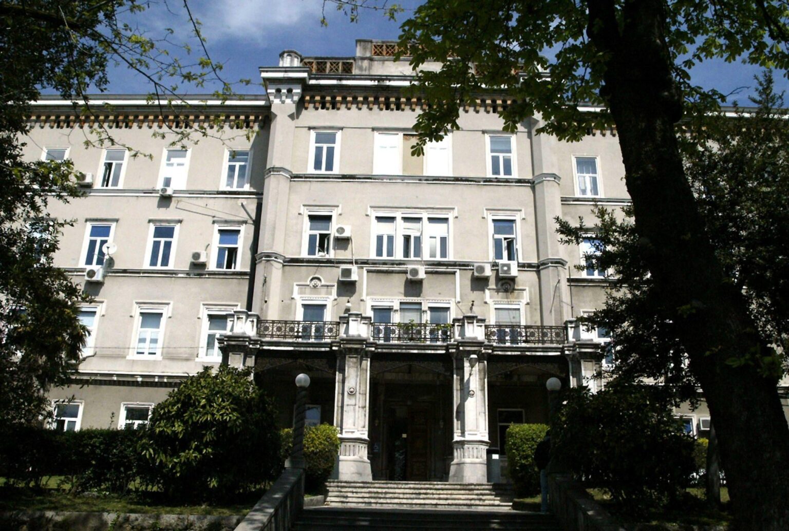 Die KBC Rijeka ist keine überfüllte Migranten, die die Tuberkulose auf die häusliche Bevölkerung ausbreiten Die KBC Rijeka ist keine überfüllte Migranten, die die Tuberkulose auf die häusliche Bevölkerung ausbreiten