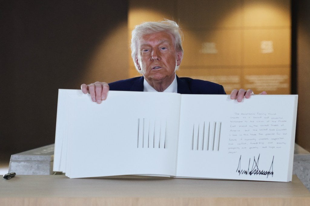 Donald Trump nennt Disney Abu Dhabi Resort „unglaublich“, nachdem er sich mit Bob Iger getroffen hat, aber POTUS droht dann ABC mit einer neuen Klage