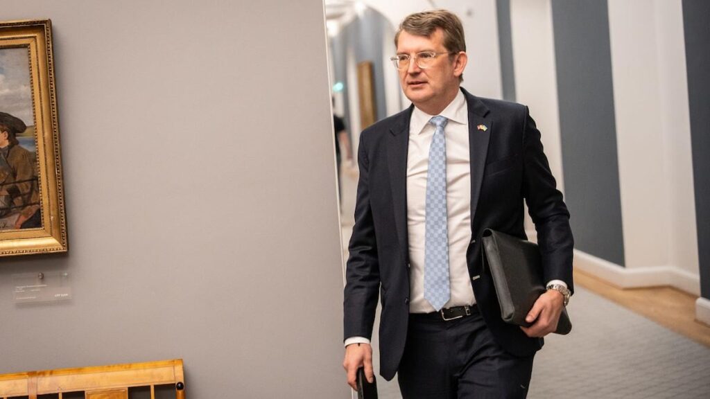 Vereinbarung: Der Verteidigungsminister kann das Umweltrecht durch Verteidigungsbau ignorieren