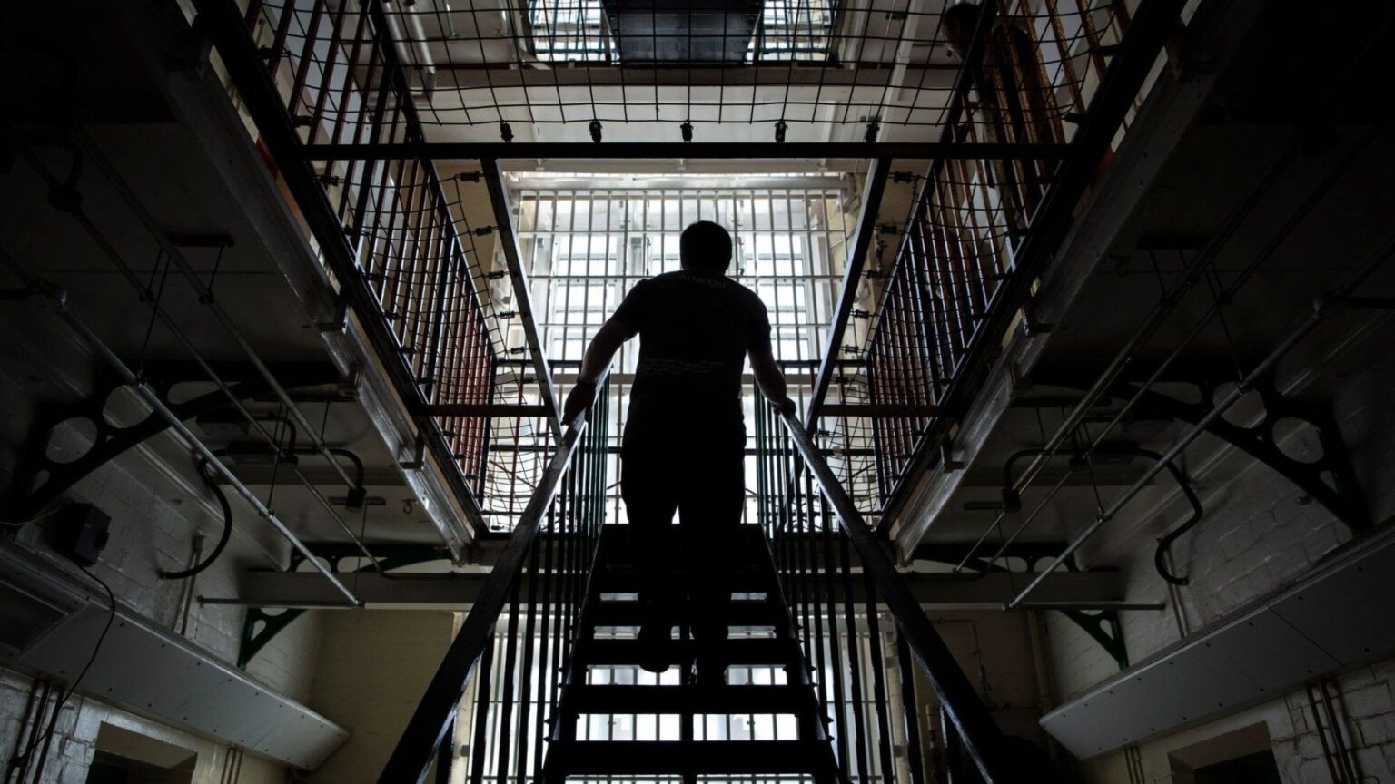 Pädophile und andere Sexualkriminelle werden in harten neuen Vorfahren kastriert, um ihre verdrehten sexuellen Dränge zu strecken