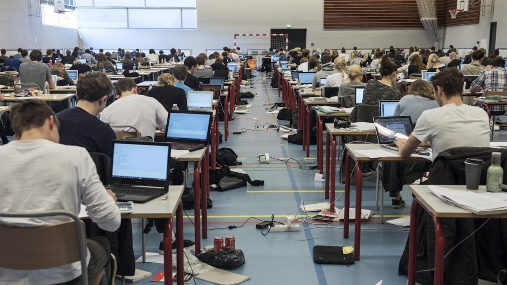 Die Anti -16 -Jahre -Merkmale der Mädchen werden fast verdoppelt, zeigt eine Analyse [steget fra 0,5 til 0,9 karakterpoint]