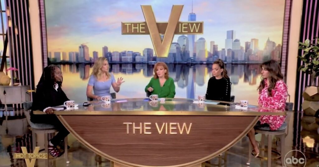 'Die Aussicht' ist hart zu Trump, nachdem die Führungskräfte gesagt haben