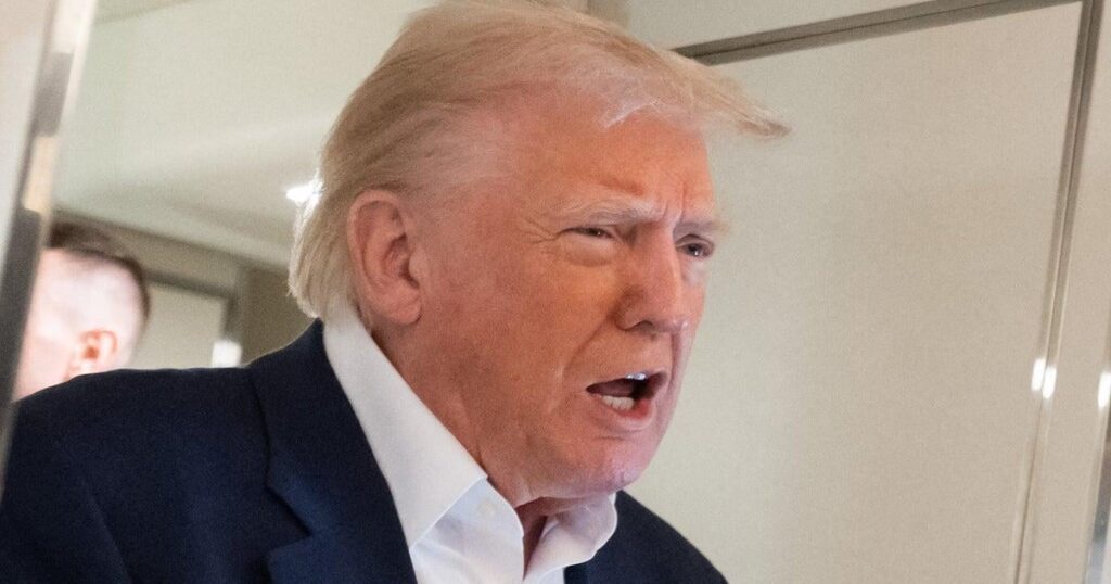 Donald Trump fließt im Wall Street Journal Reporter aus: „Sie hören mich? Was ich gesagt habe? '