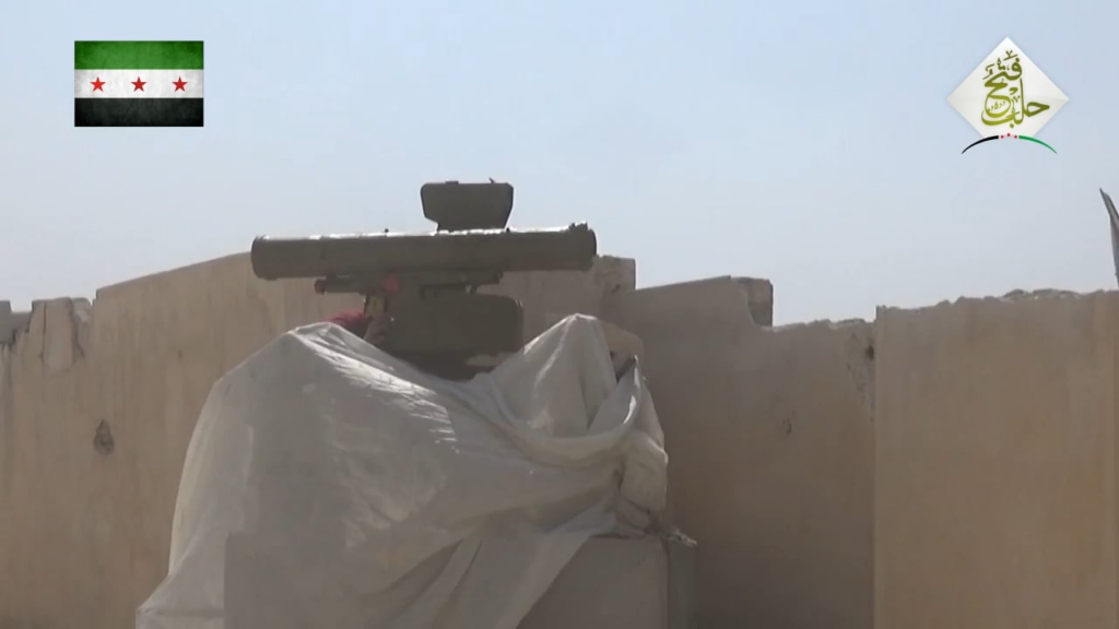 Levant Front Fagot ATGM -Auswirkungen direkt auf SAA -Soldaten in der Nähe des Aleppo Artillery College - 30.08.2016