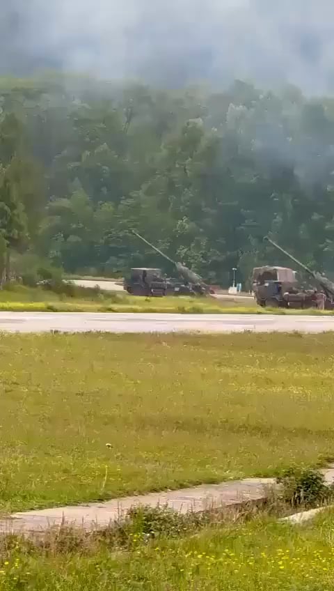 Pakistan, der mit Chinien hergestellter SH-15 (155 mm) selbstfahrende Haubitzen gegen Indien auf dem LOC verwendet wird-dies ist anscheinend das erste Mal, dass SH-15 in einem Konflikt verwendet wird.
