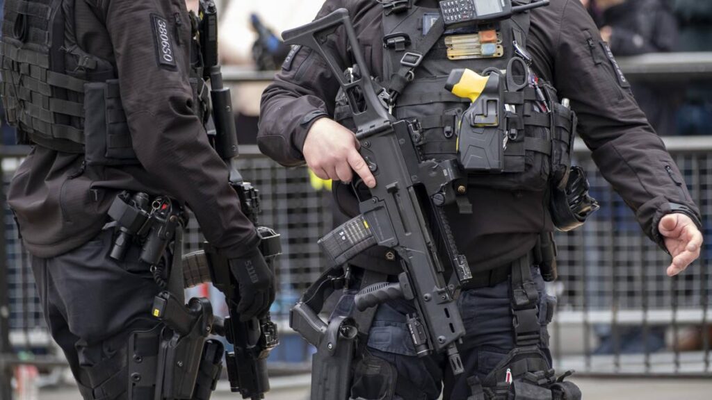 Briten, die in den letzten Jahren vor 'Dutzenden' von Terroranlagen im späten Stadium gerettet wurden