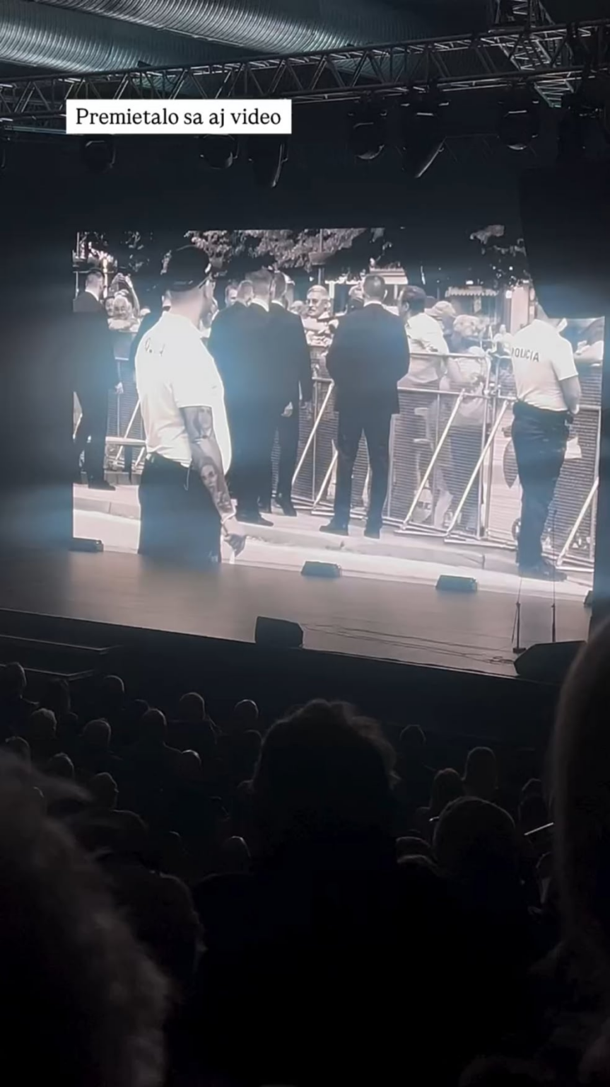 Also die Träne von dir? Senden wir einen Oscar?