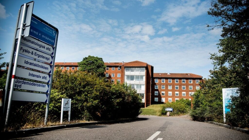 Was sagen die Leute über Zwangsarbeit in Udkantsdanmark für jeweils? öffentliche und private Angestellte? Was sagen die Leute über Zwangsarbeit in Udkantsdanmark für jeweils? öffentliche und private Angestellte?