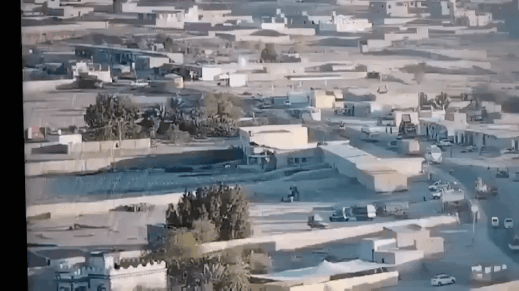 Angriff auf einen pakistanischen Armeekonvoi in Turbat, Belutschistan. Die Baloch Liberation Army (BLA) übernahm die Verantwortung